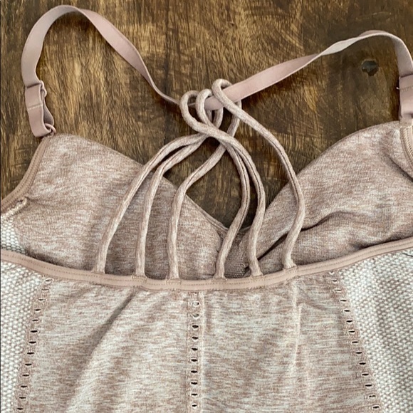 Athleta sleeveless tank - Picture 3 of 4